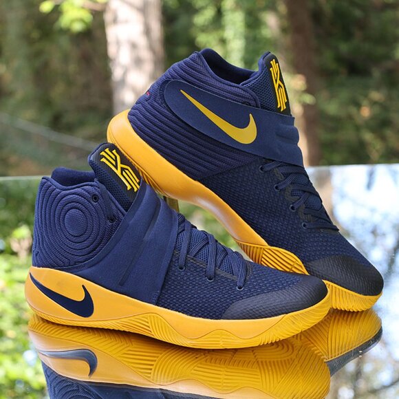 Nike Kyrie 2 Cavs 2016 - Picture 1 of 13